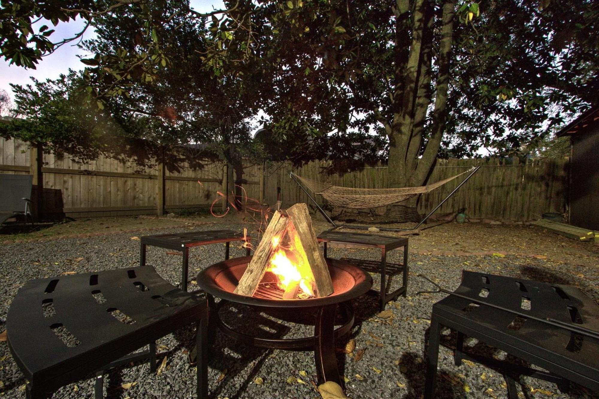 Spacious Bungalow With 6 Beds, Games, And Fire Pit - Close To Beale Street, Bbq, Graceland, & Liberty Bowl Memphis Buitenkant foto